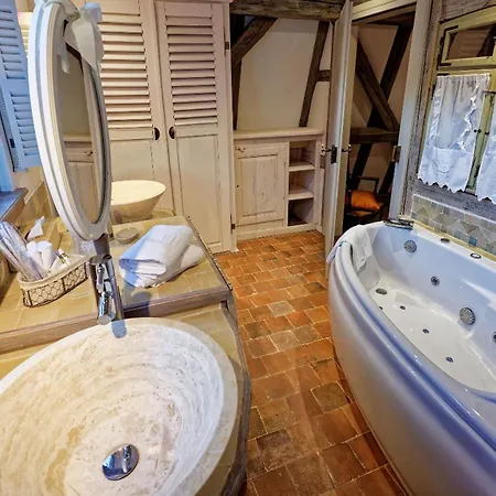 Holiday home Remparts De - Le Dragon Porte-bonheur